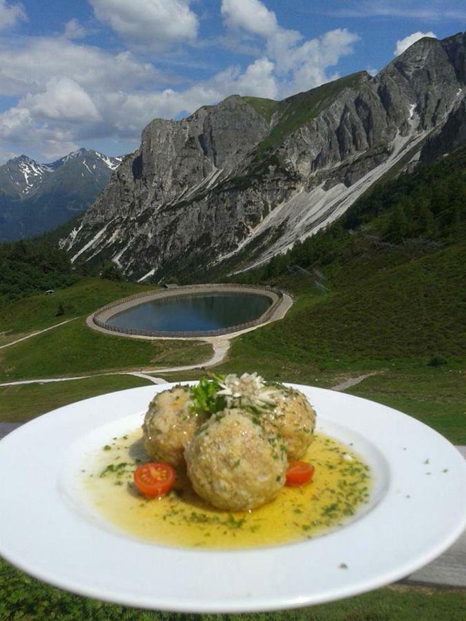 Berggasthaus Edelweisshutte Ladurns Hotel Fleres Екстериор снимка